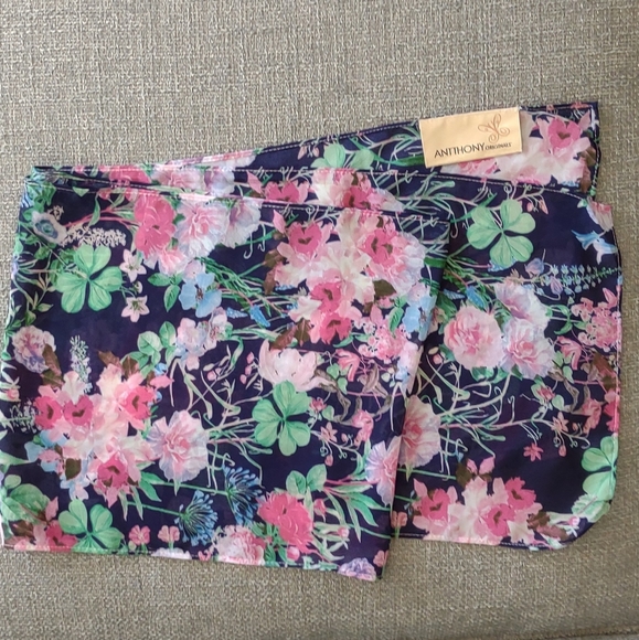 Lower price!*Antthony poly scarf - Picture 1 of 2